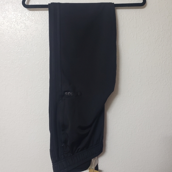 SOLD Adidas Men's 3 Stripes Track Suit 2pc Set Size Medium Black/Black - Picture 7 of 16